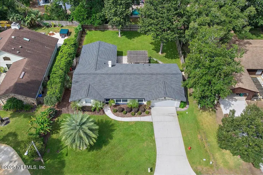 1819 Twelve Oaks W Lane, Neptune Beach, FL 32266 - Image #2