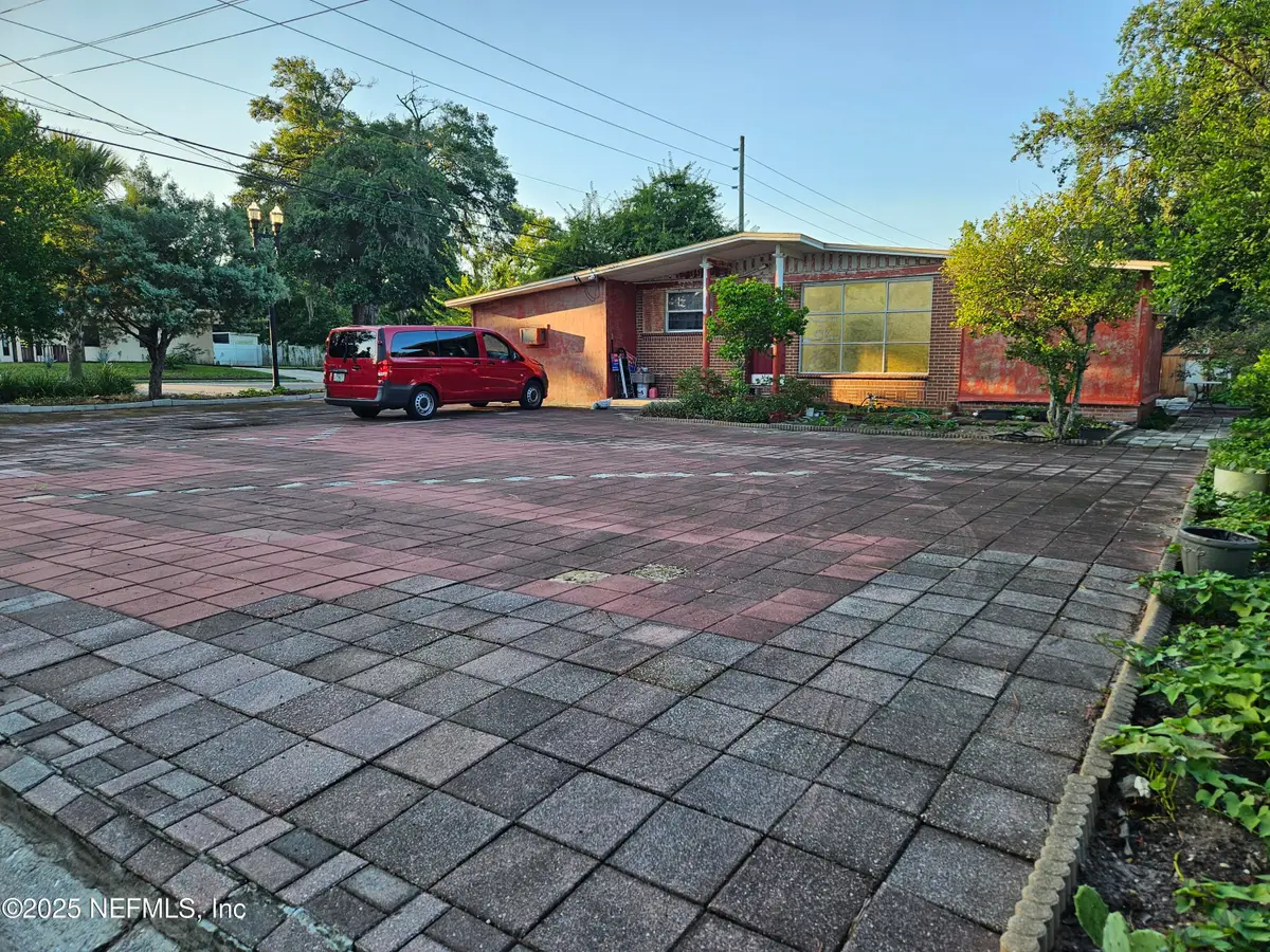 6672 Banbury Road, Jacksonville, FL 32211 - Image #1