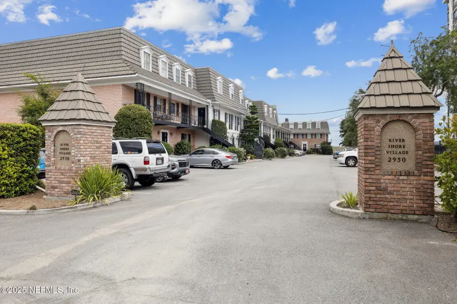 2950 St Johns Avenue #10, Jacksonville, FL 32205 - Image #2