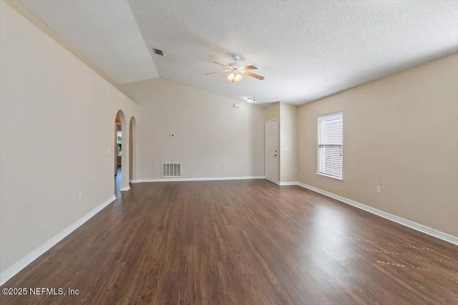 6606 N Gentle Oaks Drive, Jacksonville, FL 32244 - Image #3