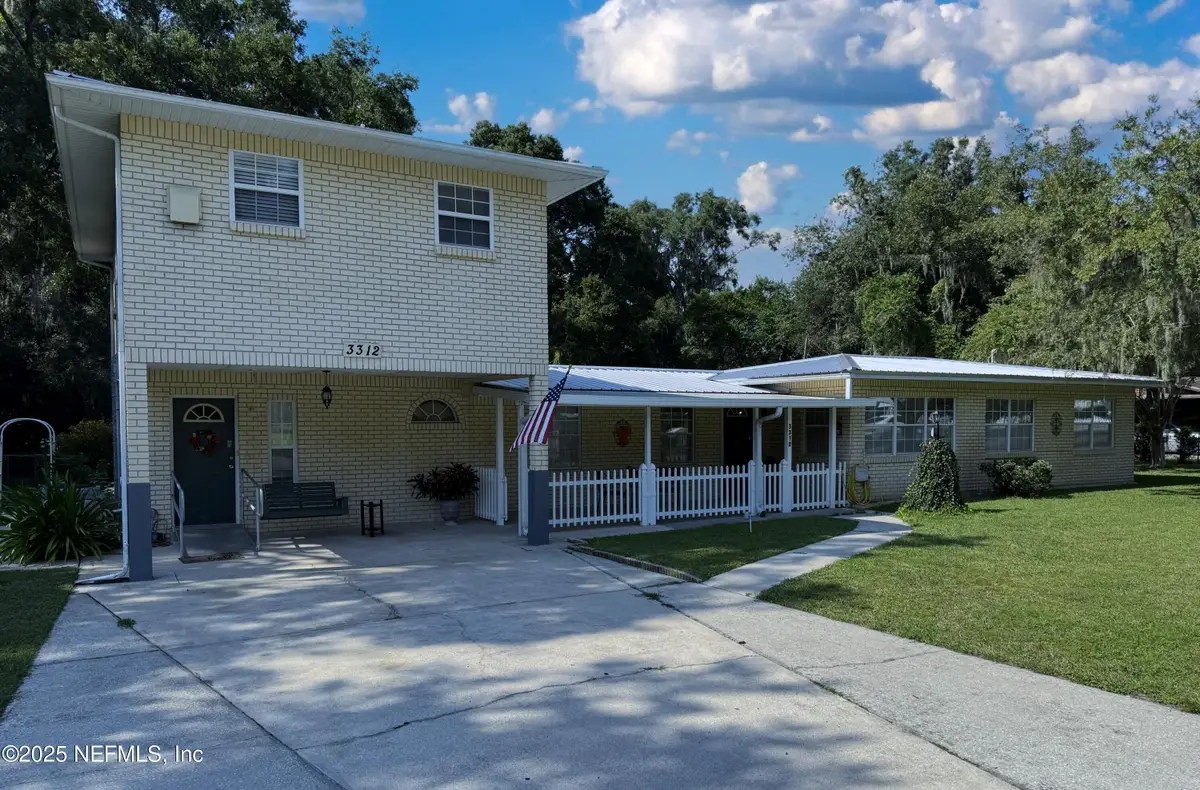 3312 Silver Lake Drive, Palatka, FL 32177 - Image #1