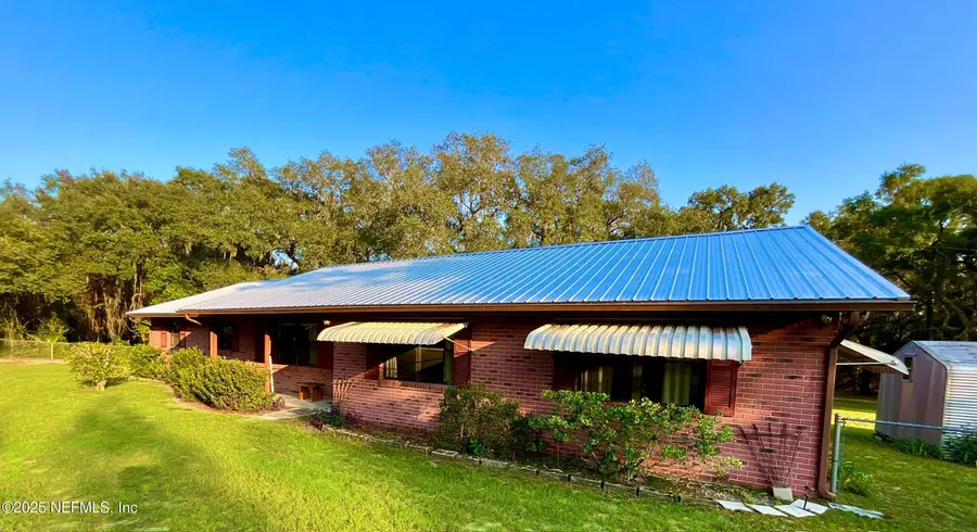 137 Oak Circle, Interlachen, FL 32148 - #3