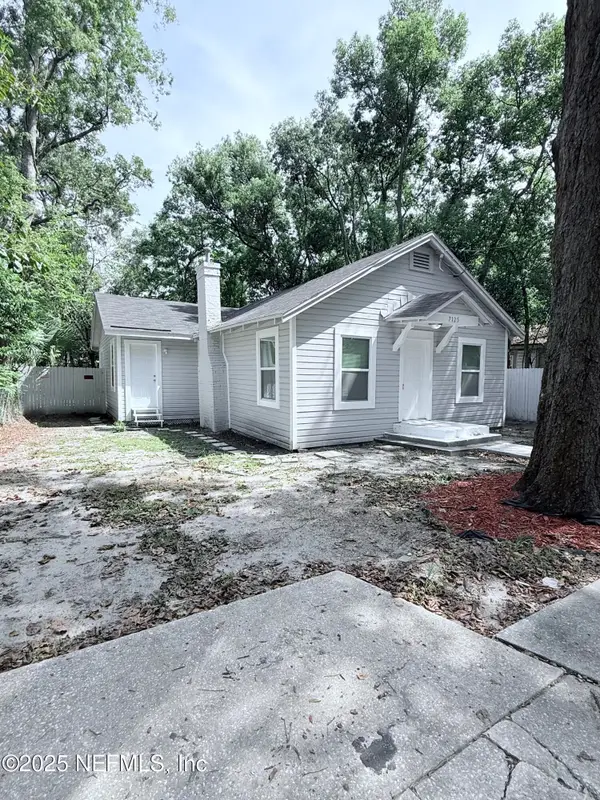 7125 Bloxham Avenue, Jacksonville, FL 32208