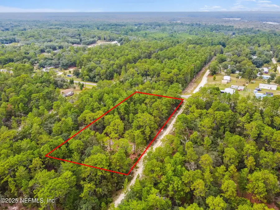 401 Edgehill Road, Satsuma, FL 32189 - Image #3