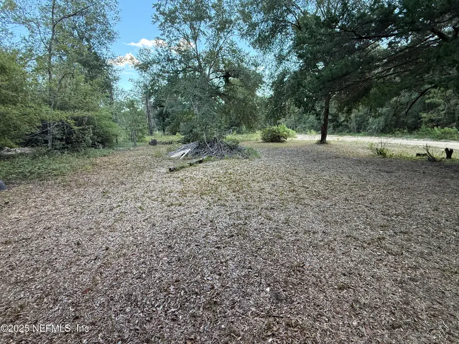 102 Desoto Drive, Florahome, FL 32140 - Image #2