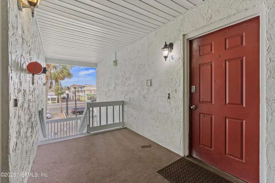 221 6th S Avenue #E, Jacksonville Beach, FL 32250 - Image #3