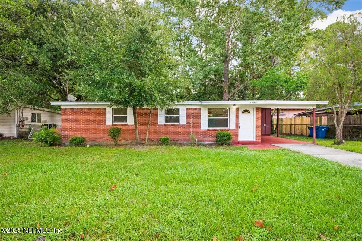 2909 Lauderdale E Drive, Jacksonville, FL 32277 - Image #1