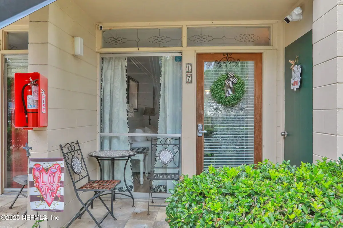 2043 Dunsford Terrace #17, Jacksonville, FL 32207 - Image #1