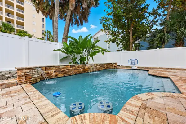 1149 2nd N Street, Jacksonville Beach, FL 32250