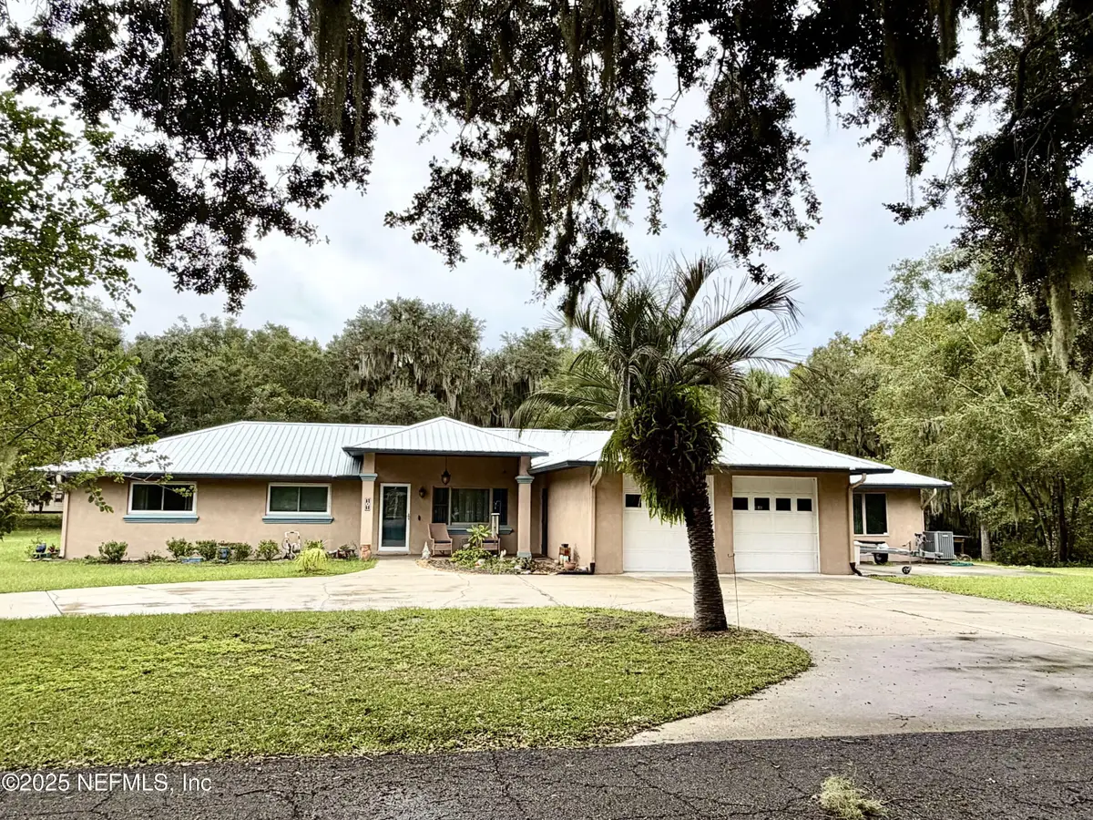 101 Riverview Drive, East Palatka, FL 32131 - Image #1