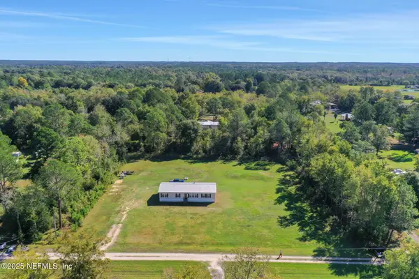 23157 NW 30th Lane, Lawtey, FL 32058