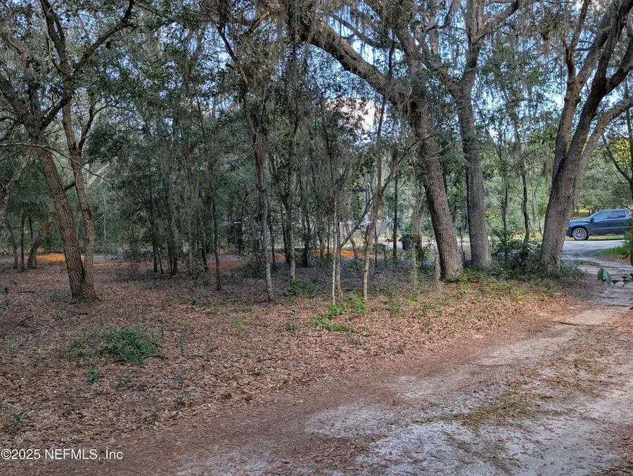 111 Silver Lake Drive, Hawthorne, FL 32640 - Image #2