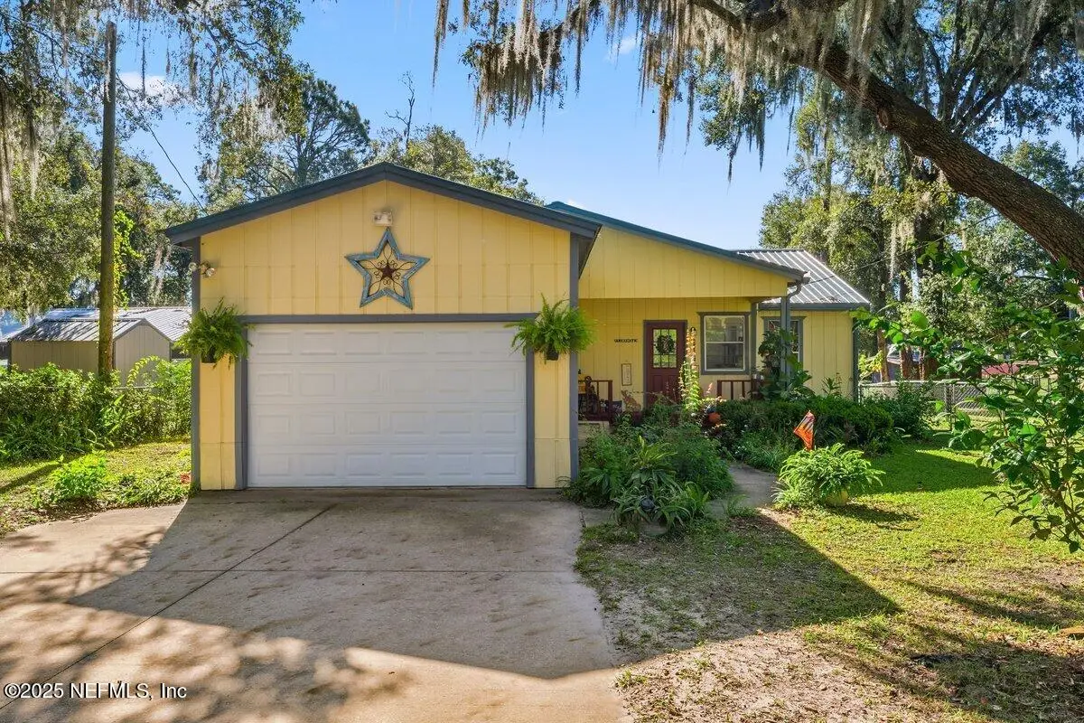 832 Lake Shore Terrace, Interlachen, FL 32148 - #1