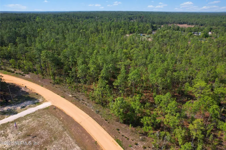 219 Cessna Way, Hawthorne, FL 32640 - Image #3