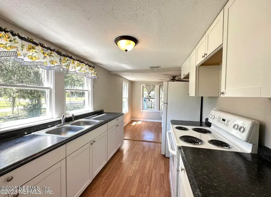 9703 Campus Avenue, Jacksonville, FL 32208 - Image #2