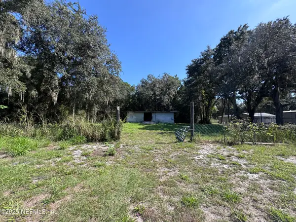 2676 S Highway 17, Crescent City, FL 32112