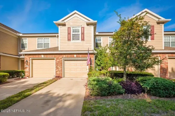 6939 Woody Vine Drive, Jacksonville, FL 32258