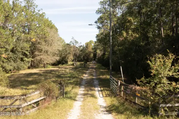 3163 Lannie Road, Jacksonville, FL 32218