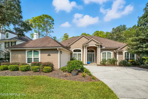 8764 Hampshire Glen S Drive, Jacksonville, FL 32256