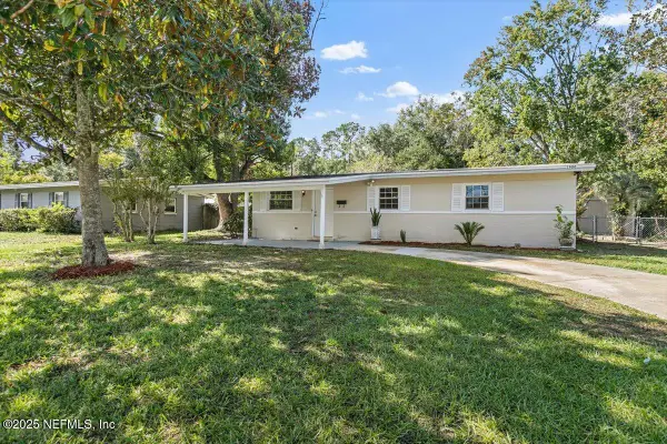 1900 Kusaie Drive, Jacksonville, FL 32246