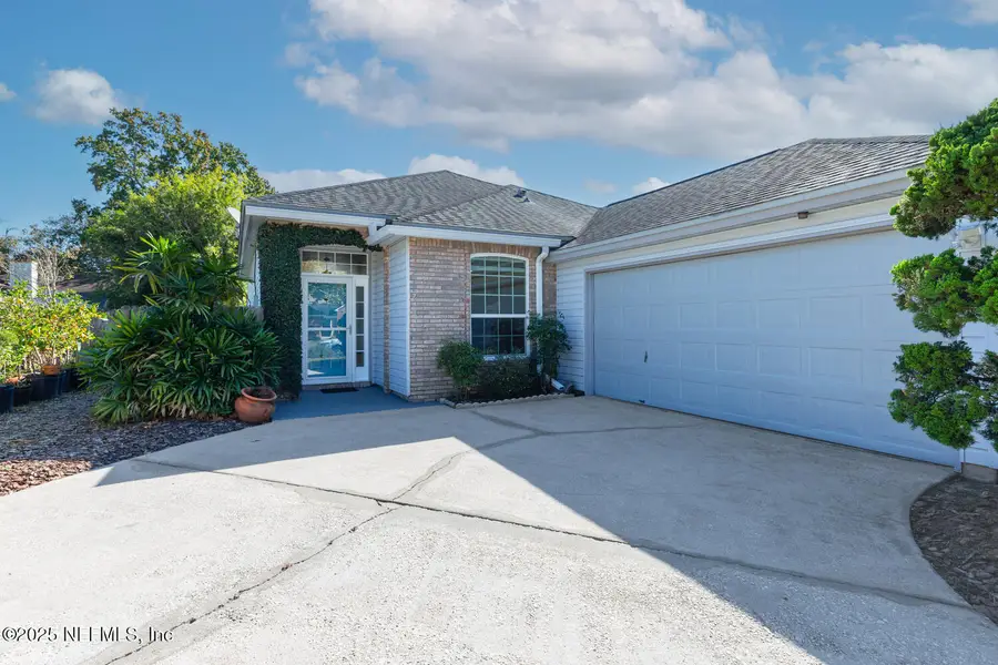 3807 Union Pacific W Drive, Jacksonville, FL 32246 - Image #2