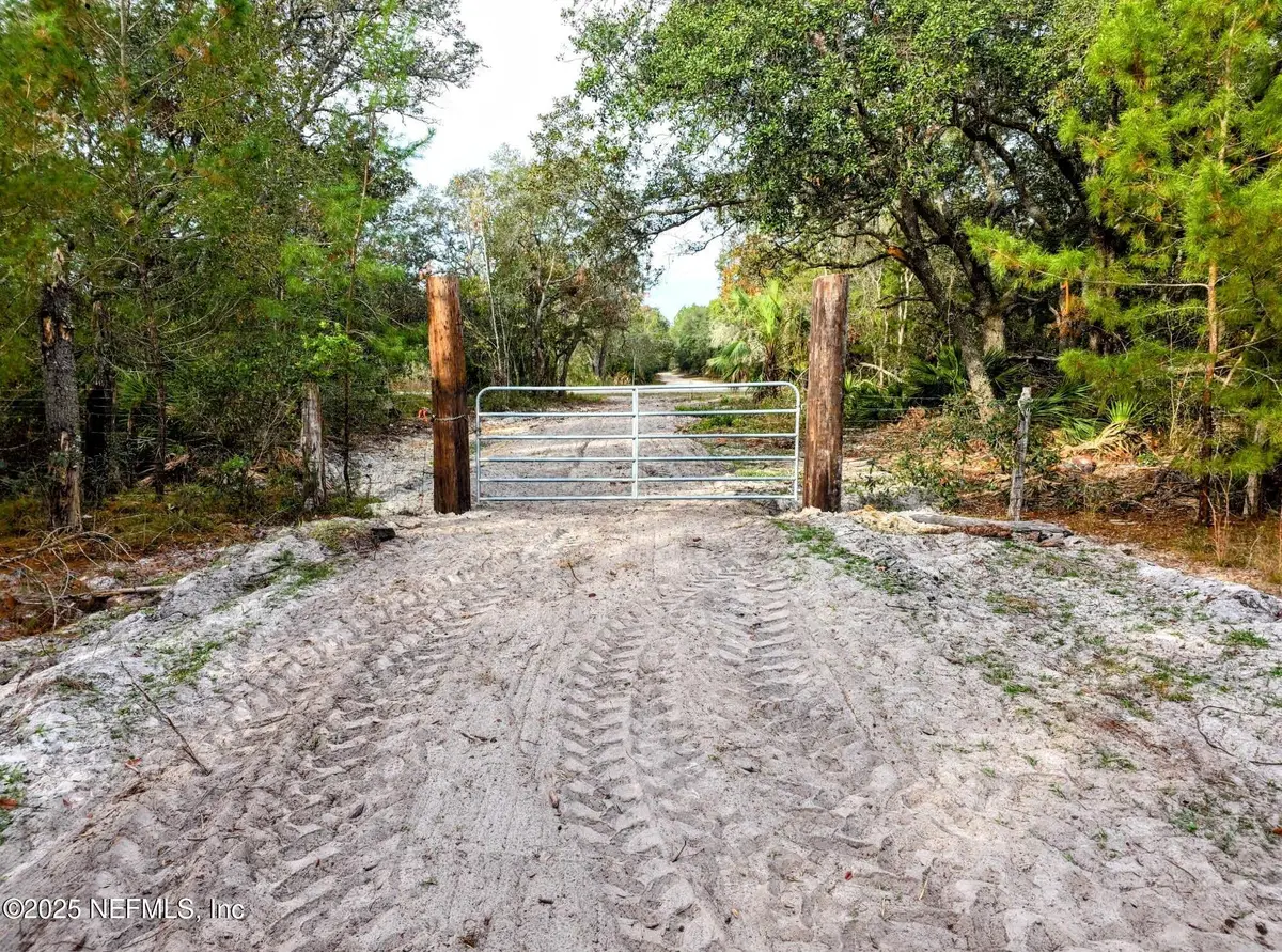 96 Bridle Drive, Interlachen, FL 32148 - Image #1