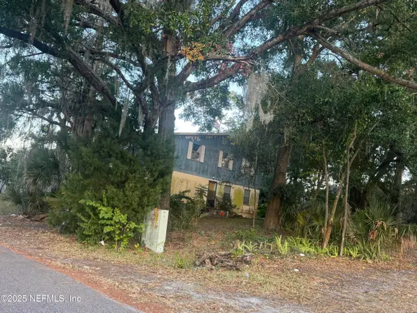 9762 Bayview Avenue, Jacksonville, FL 32208