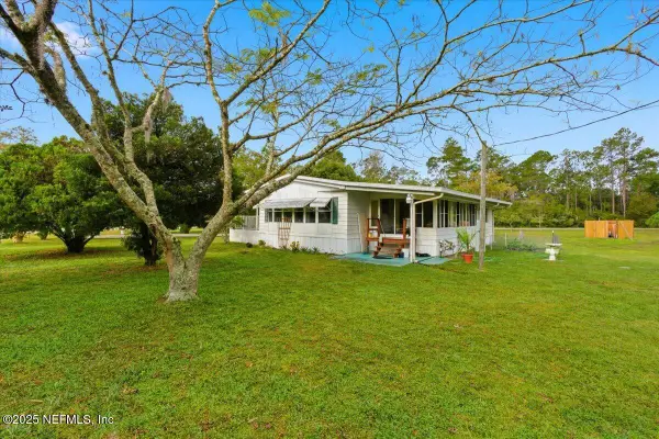 200 Ponderosa Pines Court, Georgetown, FL 32139