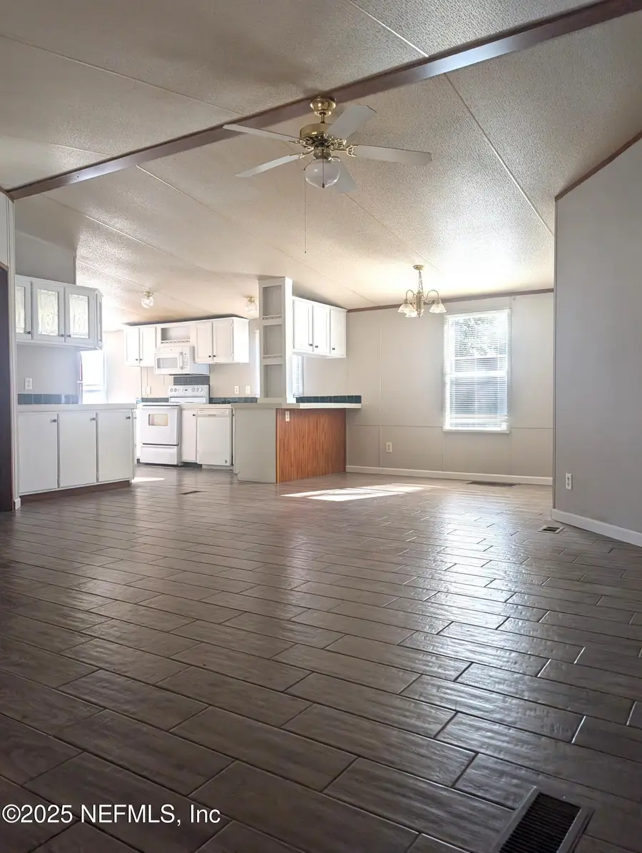 147 Melanie Lane, Middleburg, FL 32068 - Image #2