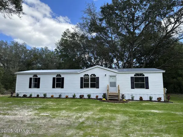 528 Wilson Drive, Interlachen, FL 32148