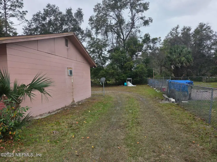 111 Elm Avenue, Palatka, FL 32177 - Image #2
