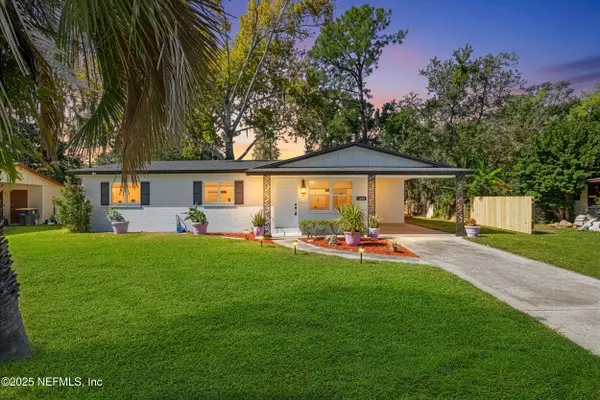 3064 Carrevero W Drive, Jacksonville, FL 32216