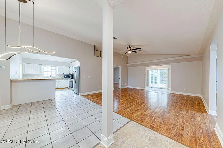 40021 Parkinsonia Street, Lady Lake, FL 32159 - Image #2