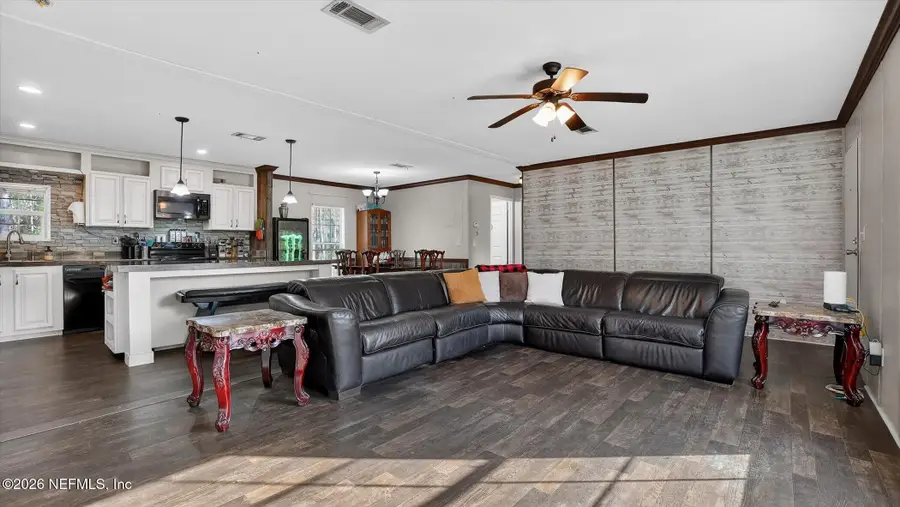 121 Melanie Lane, Middleburg, FL 32068 - Image #2