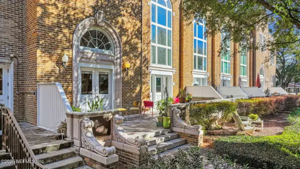 2525 College Street #1115, Jacksonville, FL 32204