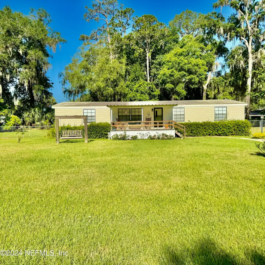 105 George Avenue, Interlachen, FL 32148 - Image #2