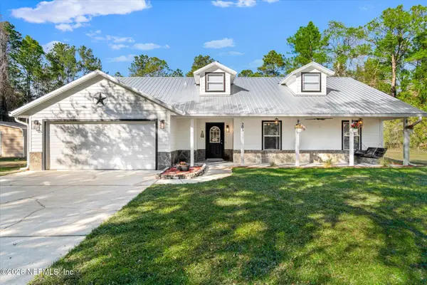 203 Pinecrest Circle, San Mateo, FL 32187