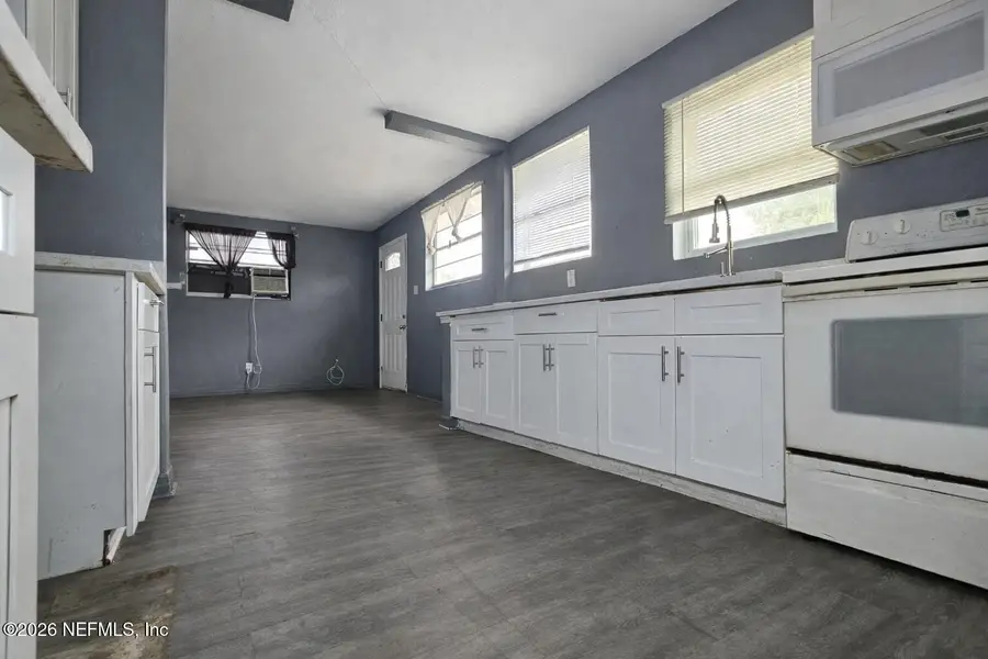 8202 Eaton Avenue, Jacksonville, FL 32211 - Image #2