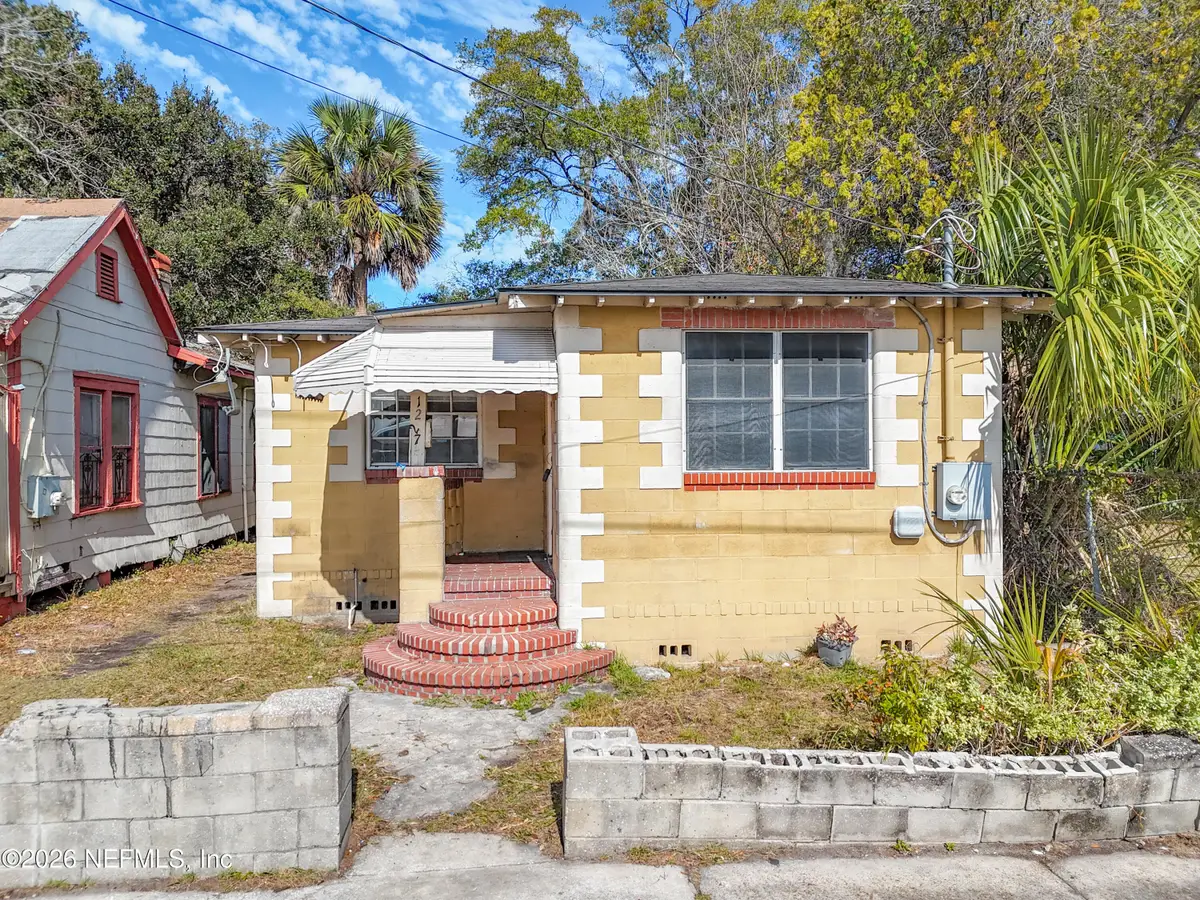 1227 W 3rd Street, Jacksonville, FL 32209 - #1