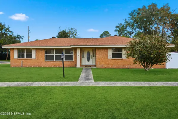 1751 Starwan E Road, Jacksonville, FL 32211