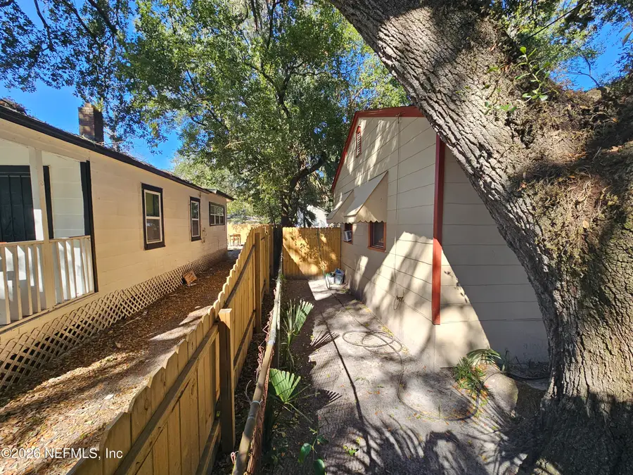 1045 Winthrop Street, Jacksonville, FL 32206 - #3