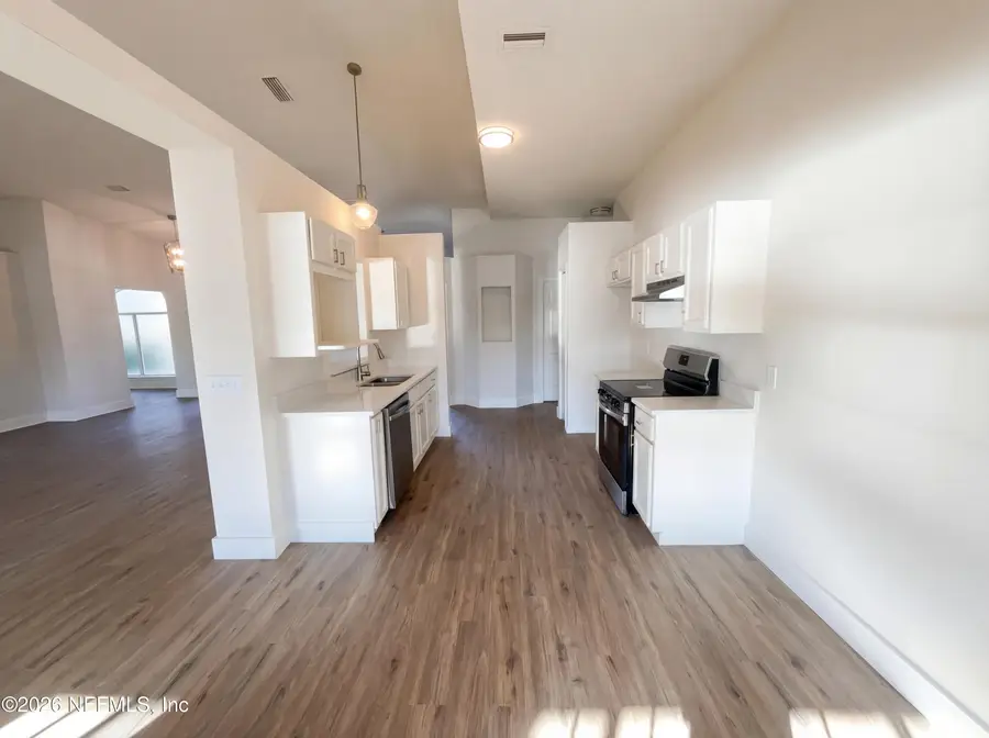 978 Tammy Cove Lane, Jacksonville, FL 32218 - Image #2