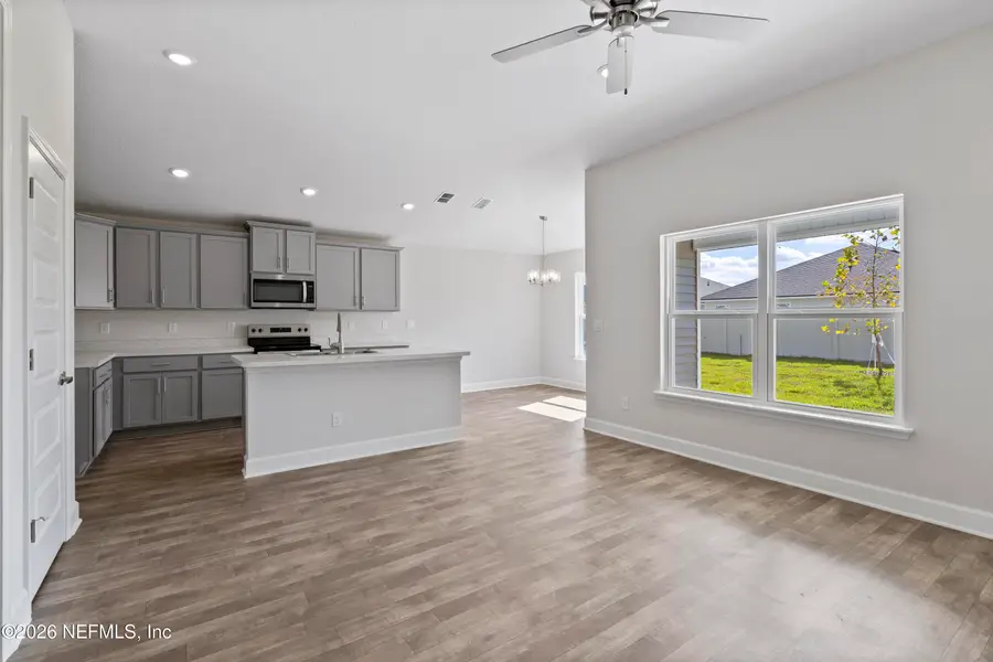 8393 Helmsley Boulevard, Jacksonville West, FL 32119 - Image #3