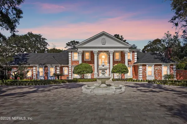 1370 Moss Creek Drive, Jacksonville, FL 32225