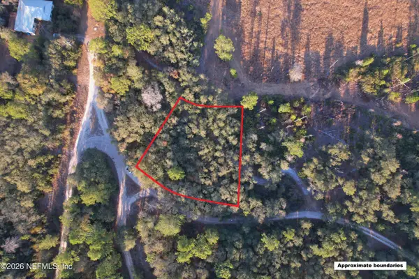 216 New York Avenue, Satsuma, FL 32189