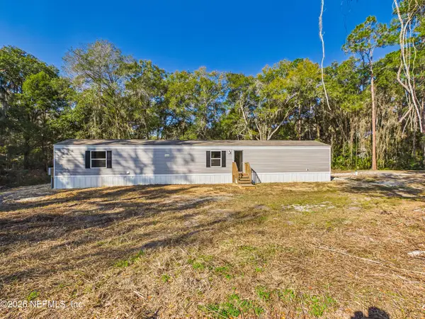 22816 SE 64th Place Avenue, Hawthorne, FL 32640