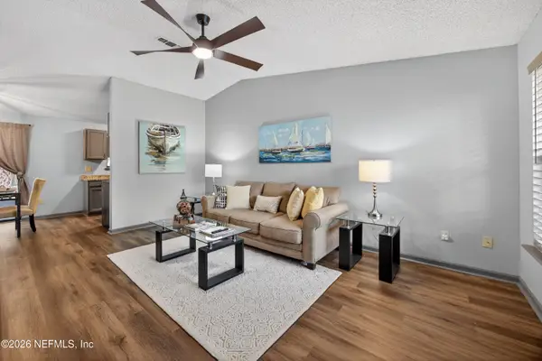 6246 Alfredo W Drive, Jacksonville, FL 32244