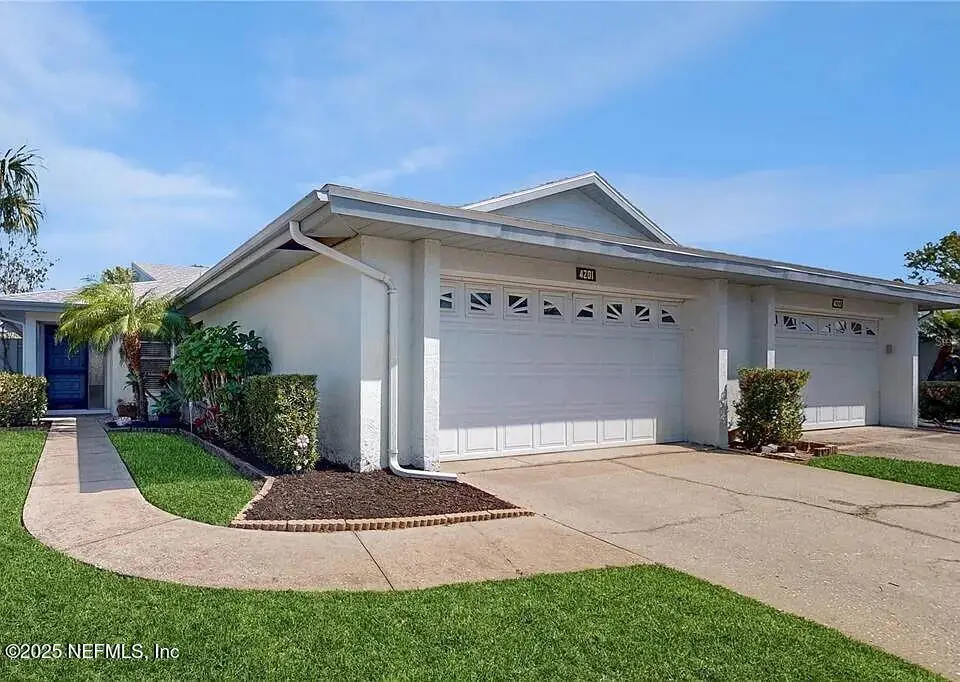 4201 Center Gate Lane, Sarasota, FL 34233 - #1