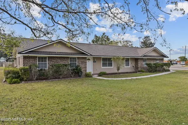 538 Blue Grass Court, Orange Park, FL 32073