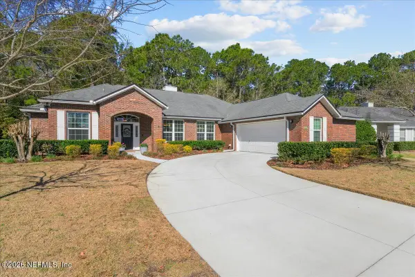 832 Buckeye W Lane, St. Johns, FL 32259